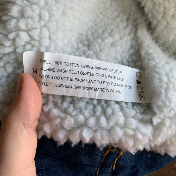 Ashley Vintage Charm lined jean jacket // size medium - Picture 10 of 10